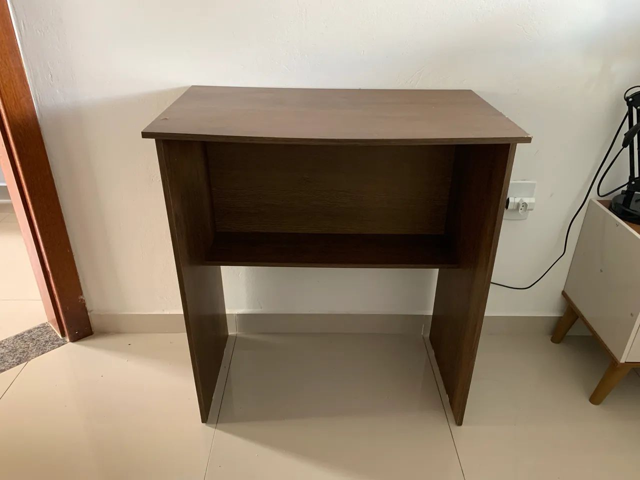 Escrivaninha, mesinha