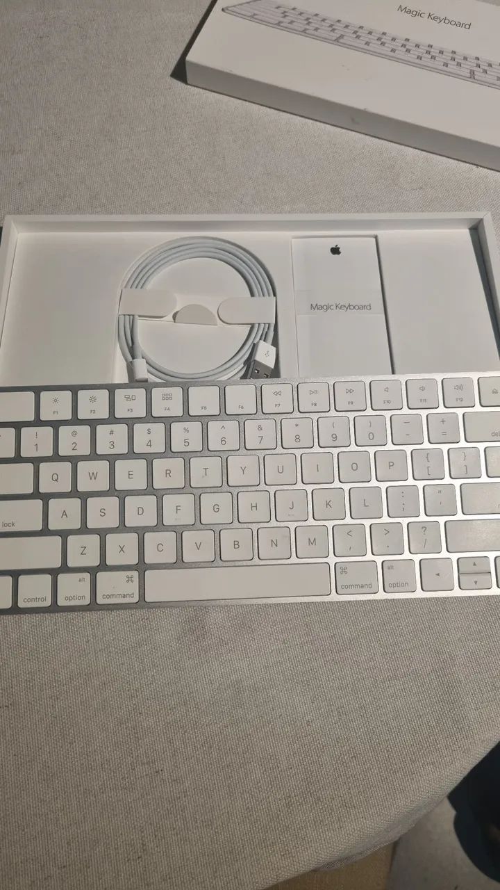 Magic Keyboard