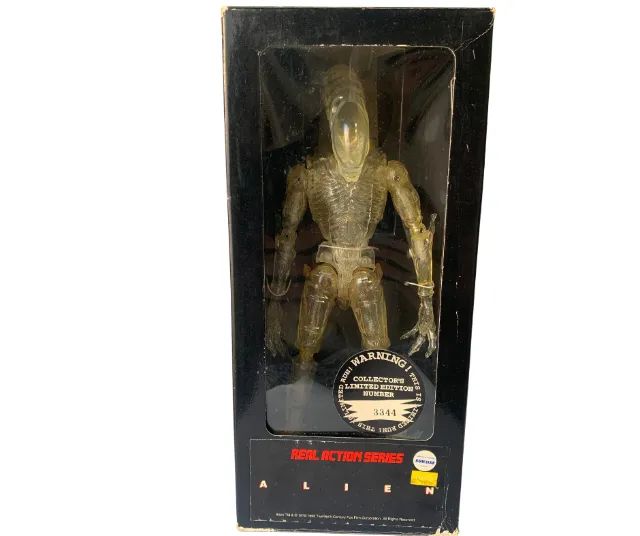 Boneco Alien - Limited Crystal Ver. Medicom Toy