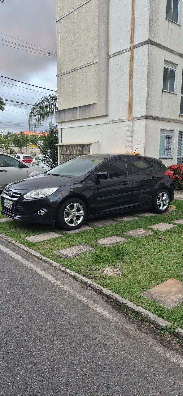 Ford Focus Focus 1.6 S/1.6 SE Flex 16v 5p Aut 2015