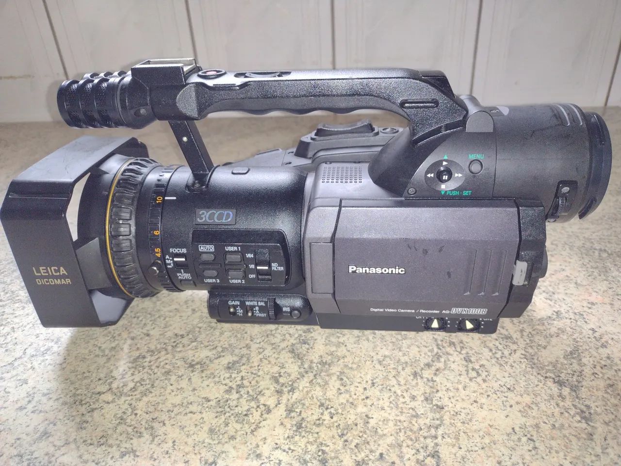 Filmadora Panasonic ag-DVX100B
