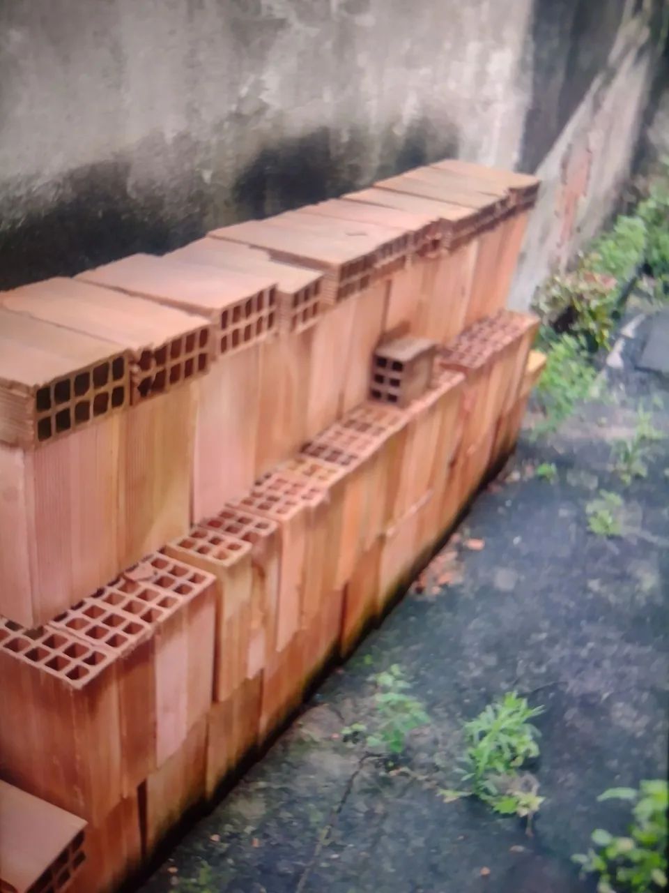 Bricks417563052743086080