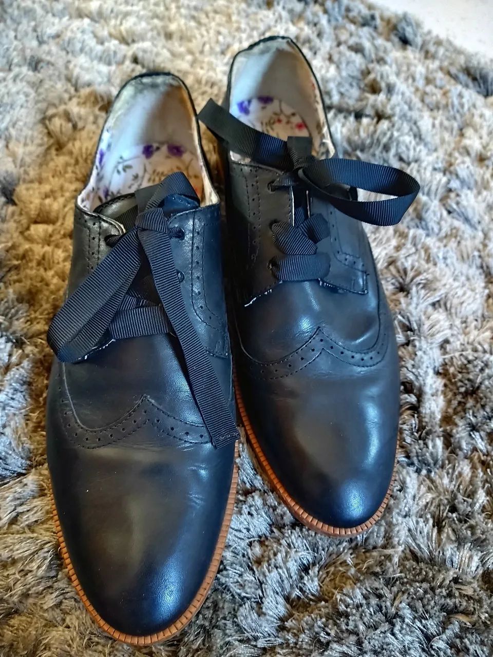 Sapatos masculino e feminino 