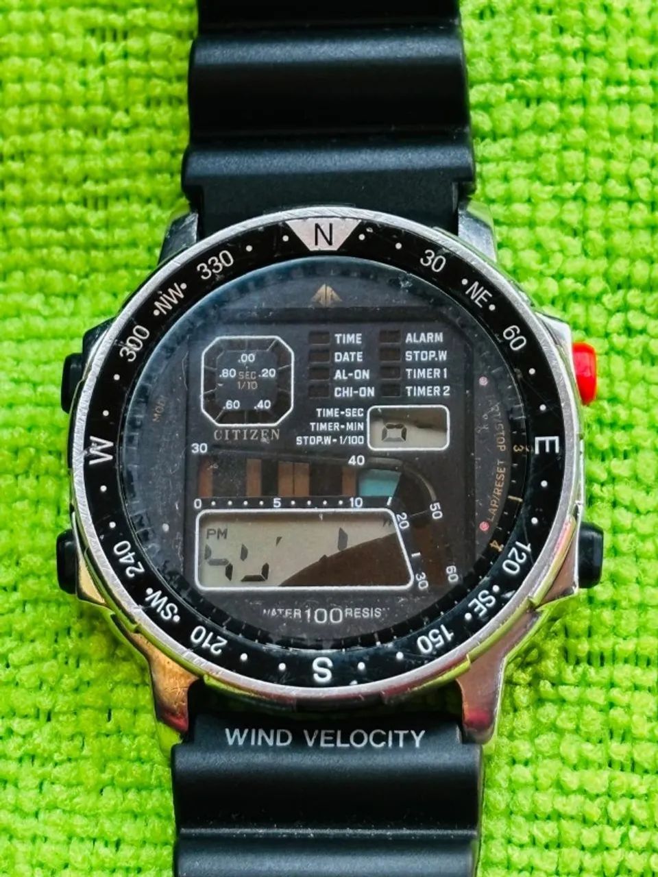 Citizen Windsurf D060 Funcionando C/ Display Manchado Vazado (Usado) - Foto 2