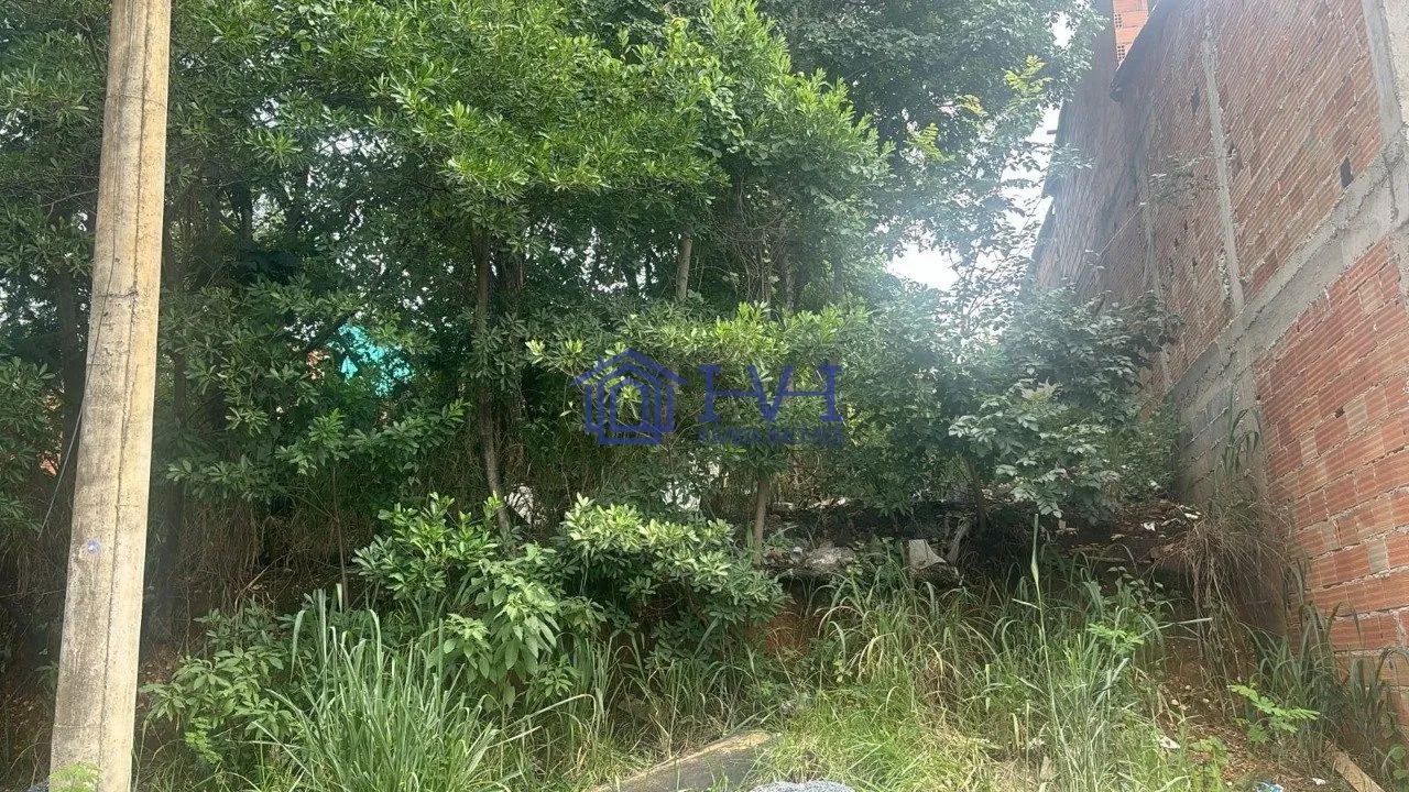Lote de 360m² no bairro Serra Dourada
