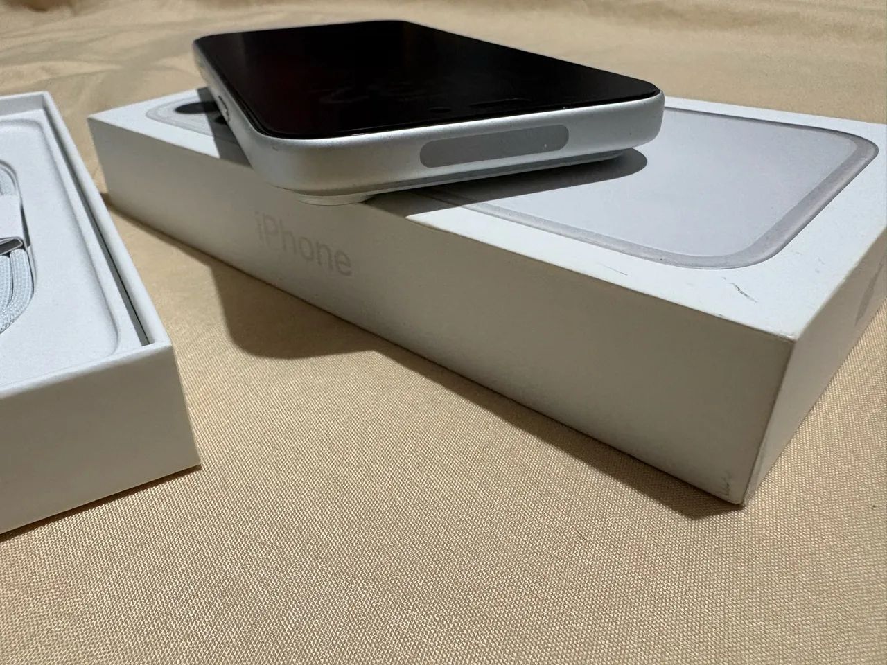 iPhone 17 Pro Max 256GB Branco  - Foto 4