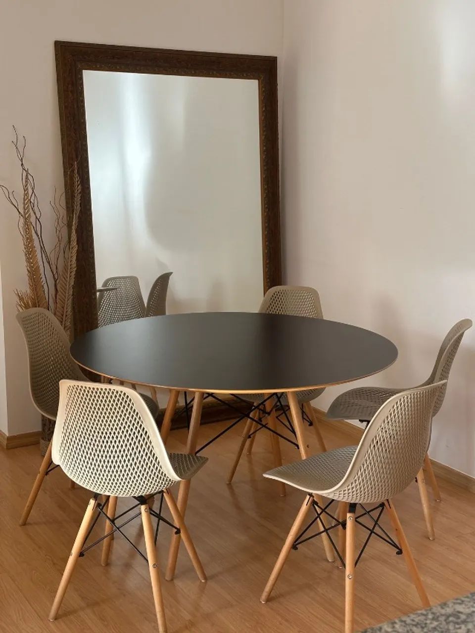 Mesa de Jantar com 5 cadeiras