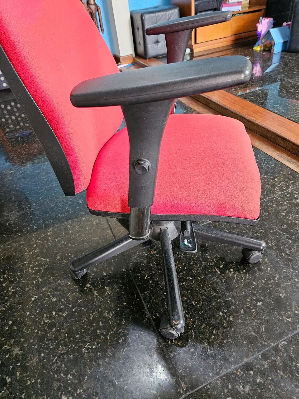 Cadeira executiva / escritório Ergonômica / Múltiplas regulagens - Foto 6