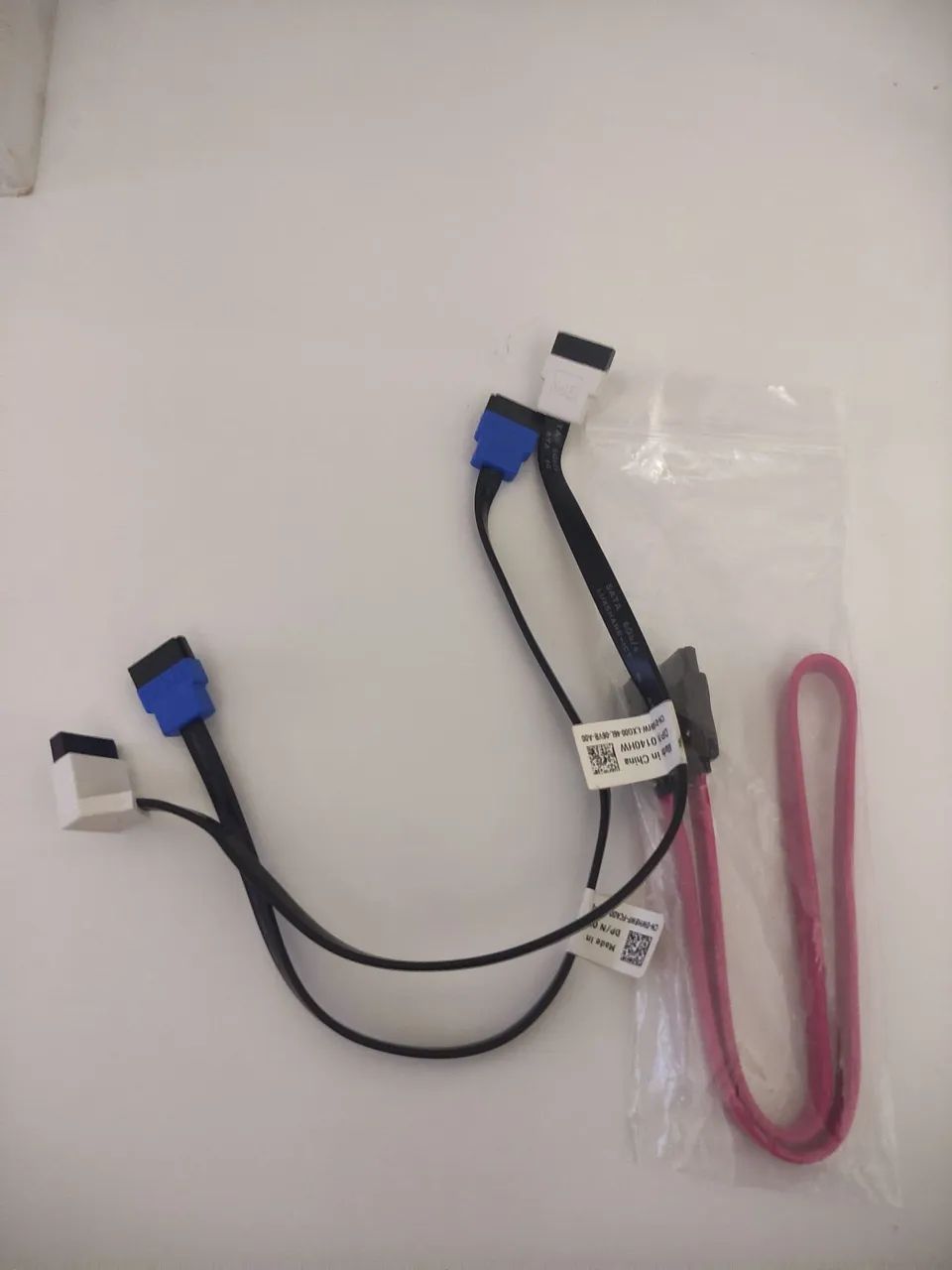 Cabo sata de HD e SSD de dados 