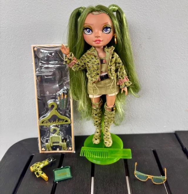 Boneca Rainbow High Olivia Woods