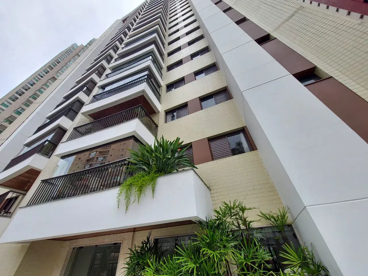 Apartamento para aluguel, possui 122m² com 03 dormitórios por R$4.400/mês em Tatuapé - São
