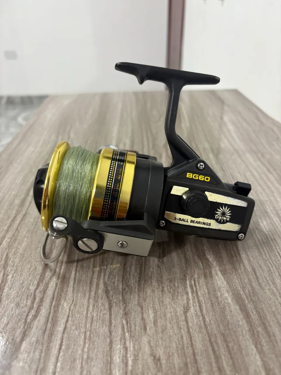 Molinete Daiwa BG60