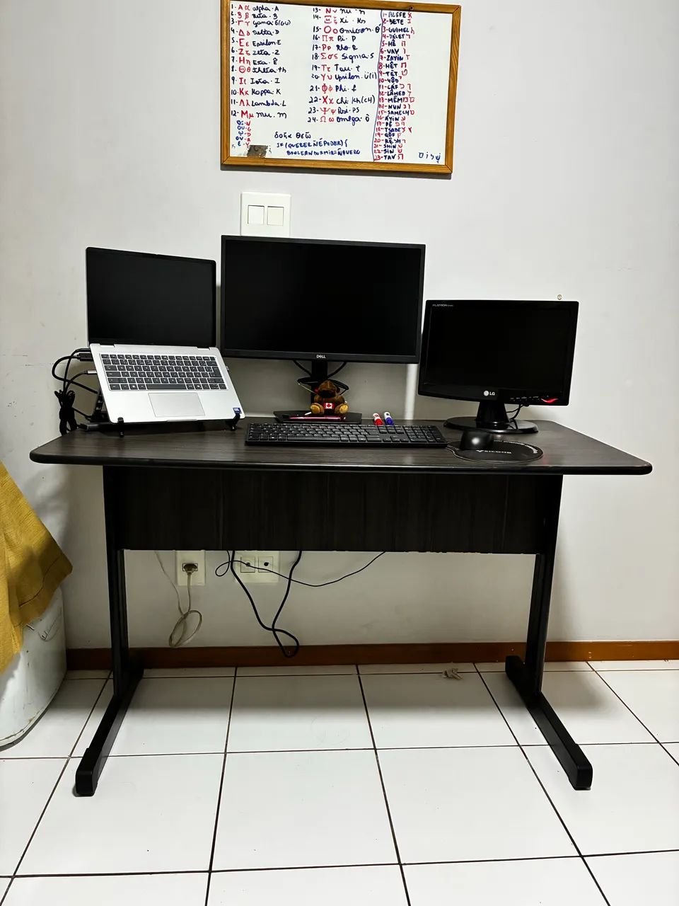 Mesa de Escritório Resistente 120x60 - Base de Ferro | Ótimo Custo-Benefício