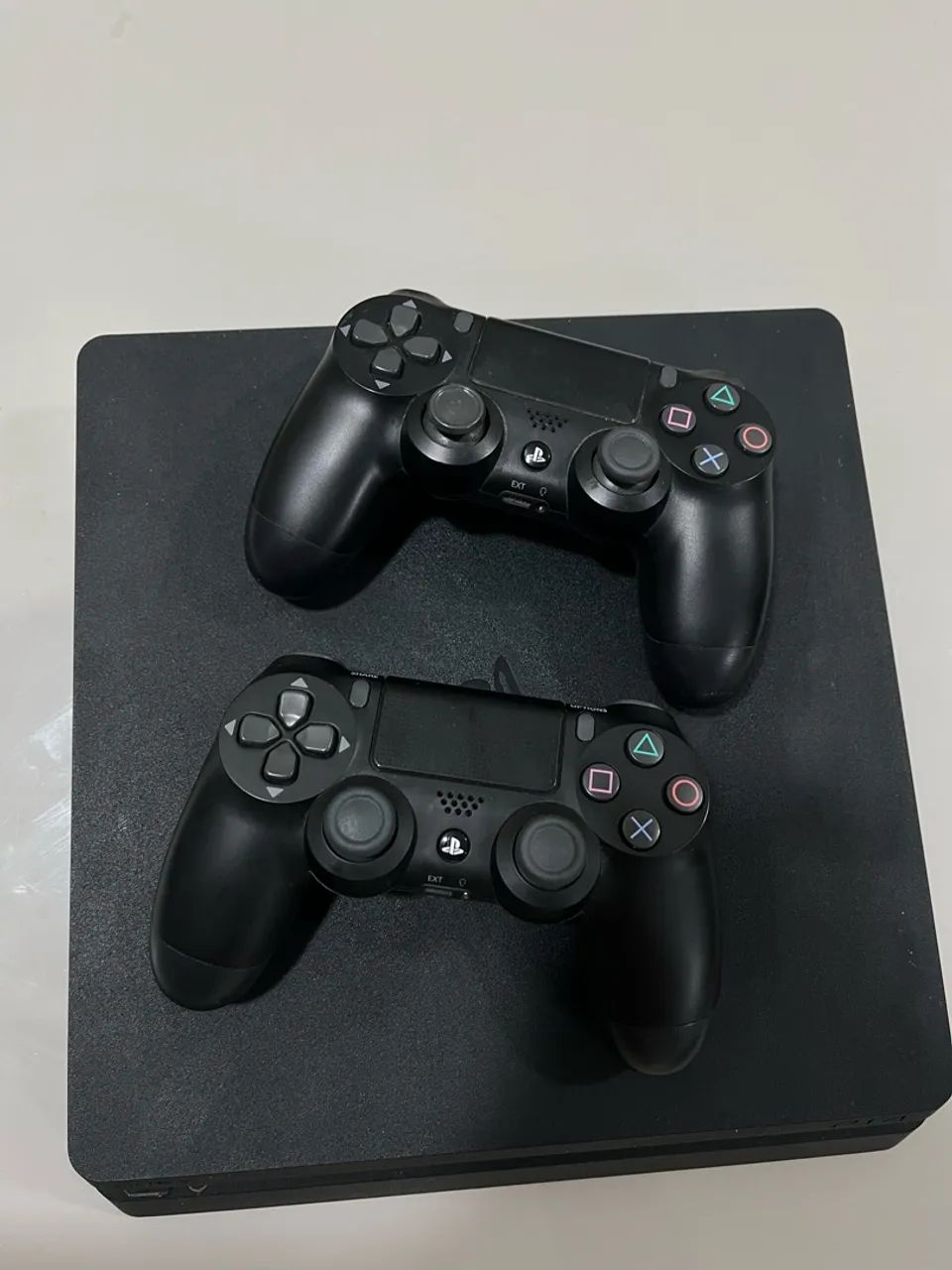 PS4 Slim 1TB - Foto 4