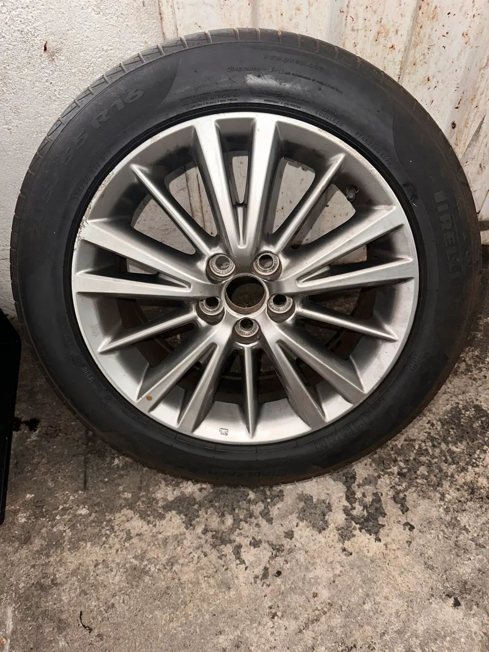 Roda Corolla 16 com pneu  - Foto 2