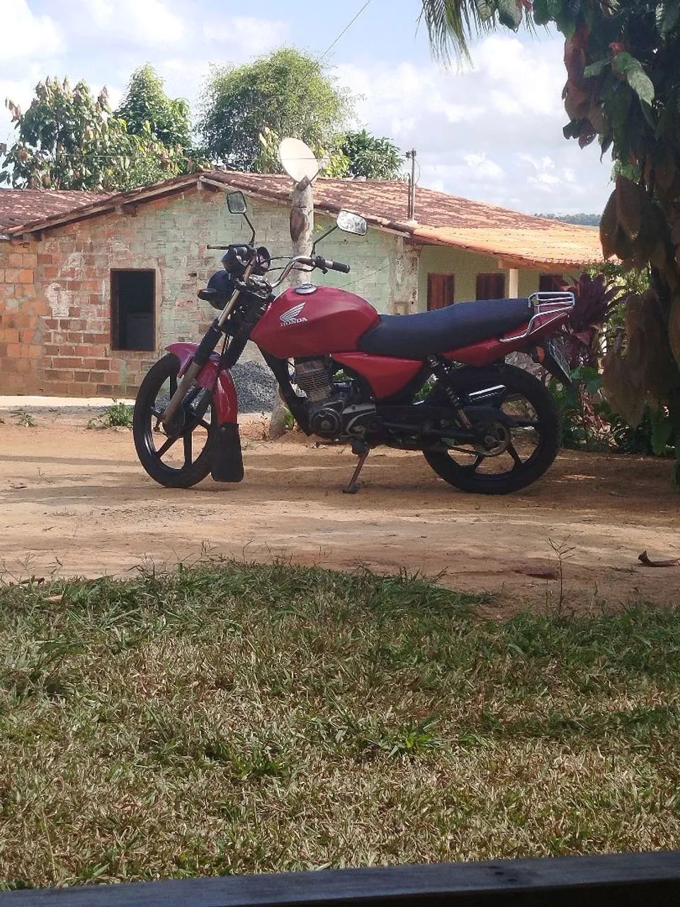 Moto toda  boa implacada  - Foto 4
