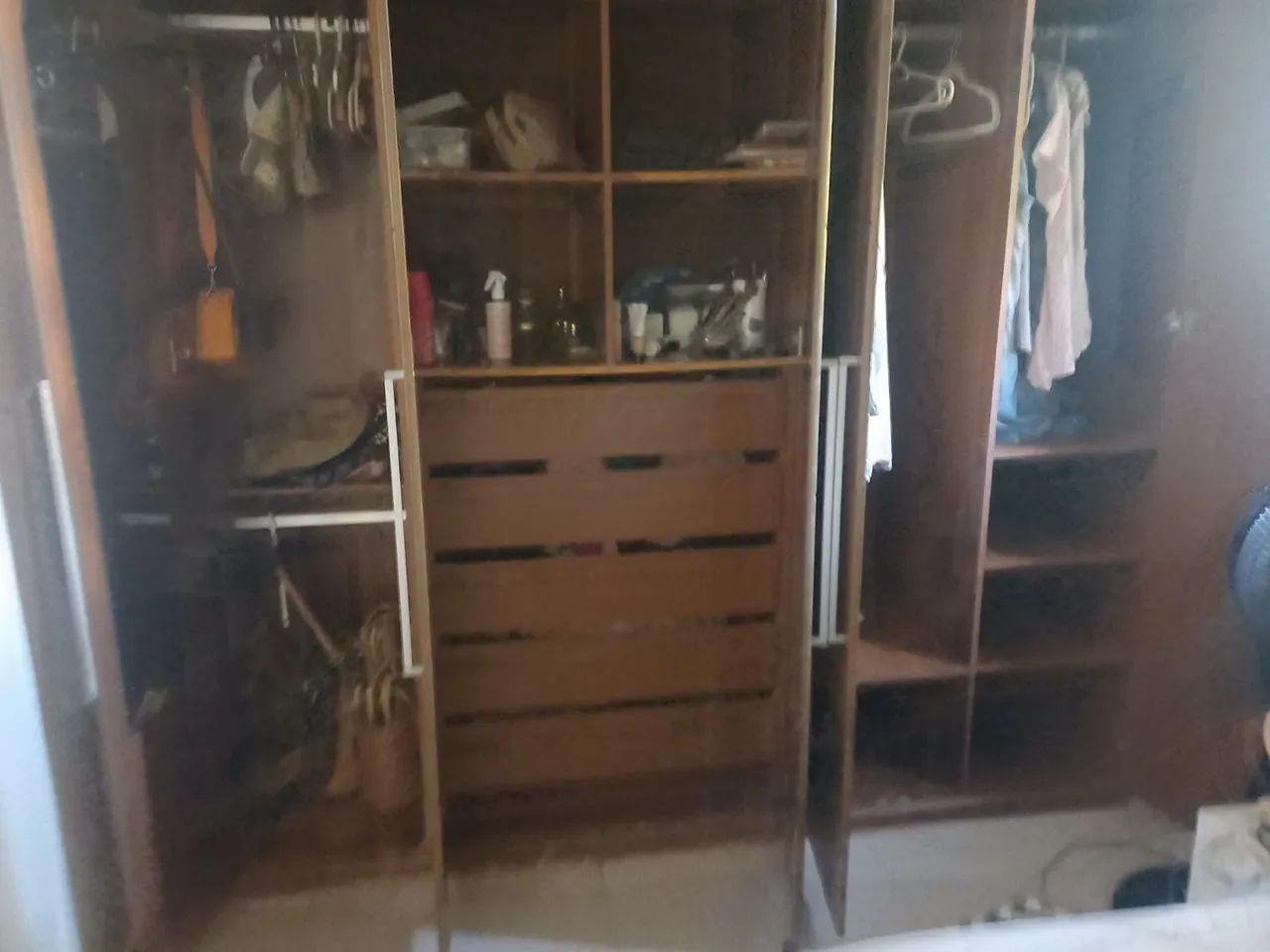 Guarda Roupas de Madeira - Foto 2