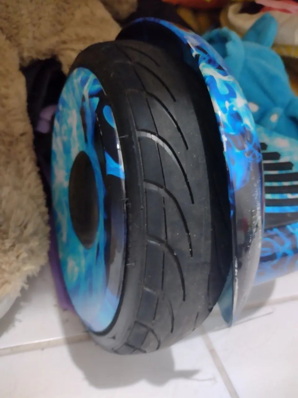 Hoverboard 10 Polegadas Skate Elétrico Cores Cor Fogo Gelo - Foto 2