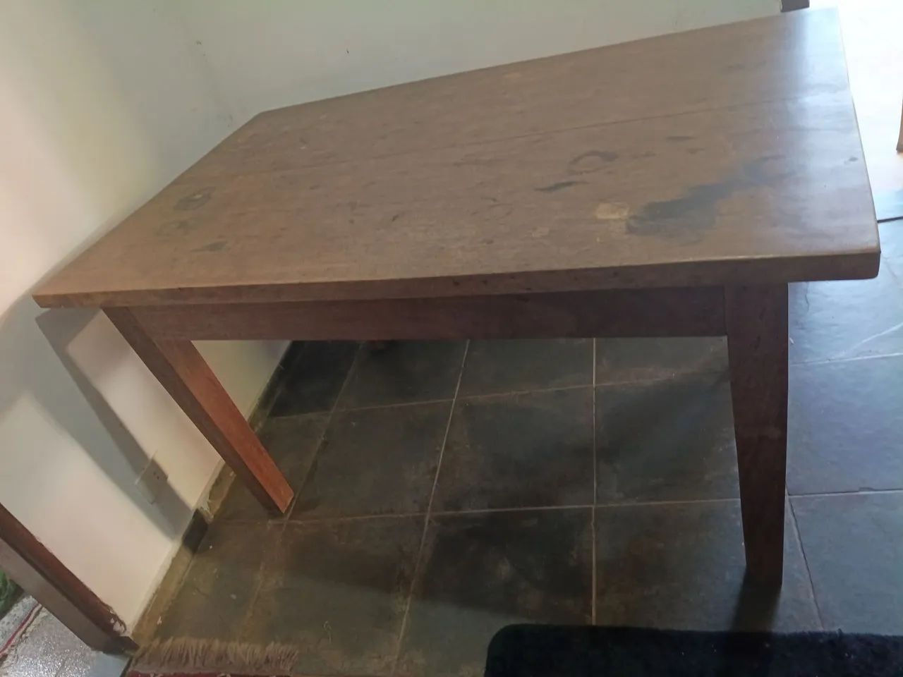 Vende-se esta mesa madeira  - Foto 2