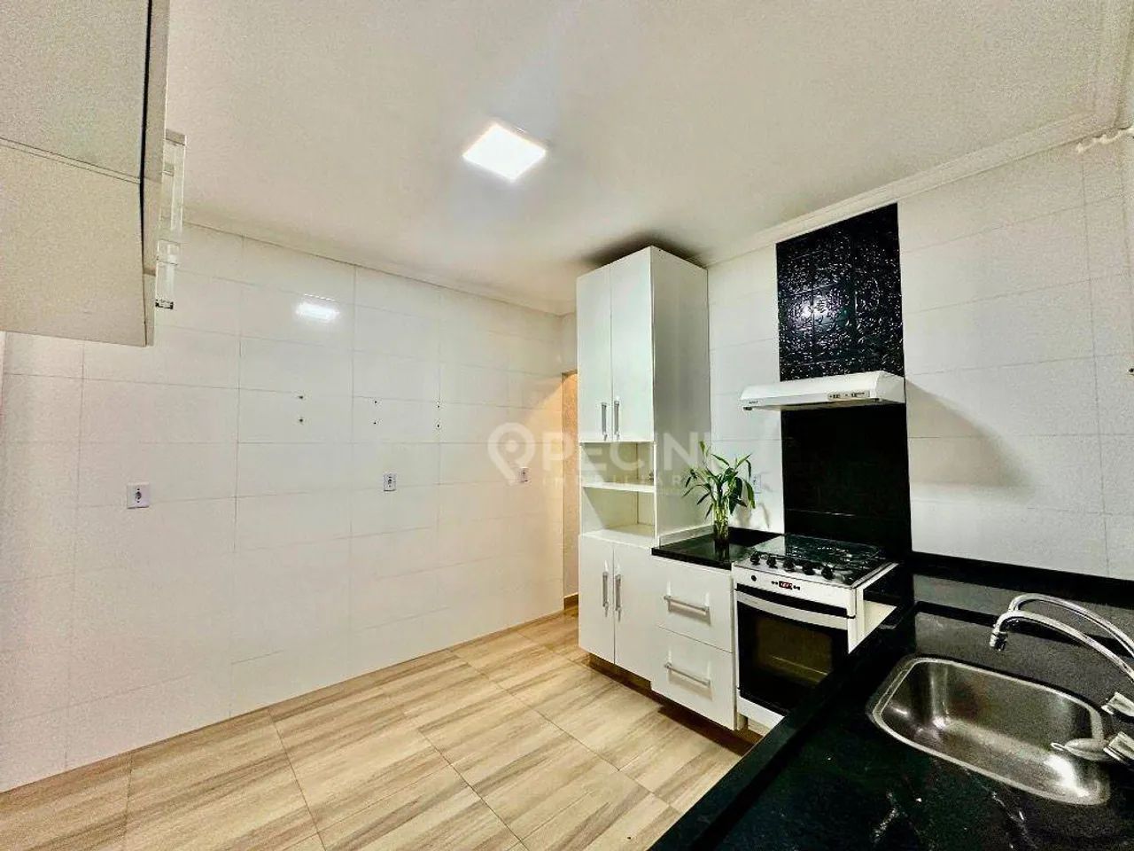 Casa para à venda com 1 quarto e cozinha planejada. - Foto 5