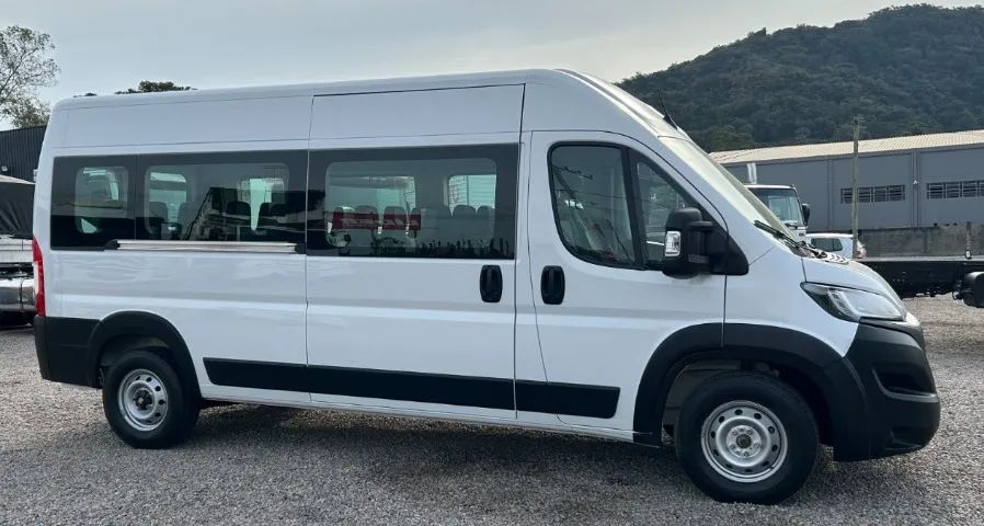 Fiat Ducato Cargo 2.2 Diesel (e6) 2025