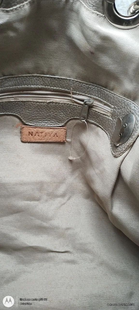 Bolsa gigante em couro legítimo prata - Nativa  - Foto 4