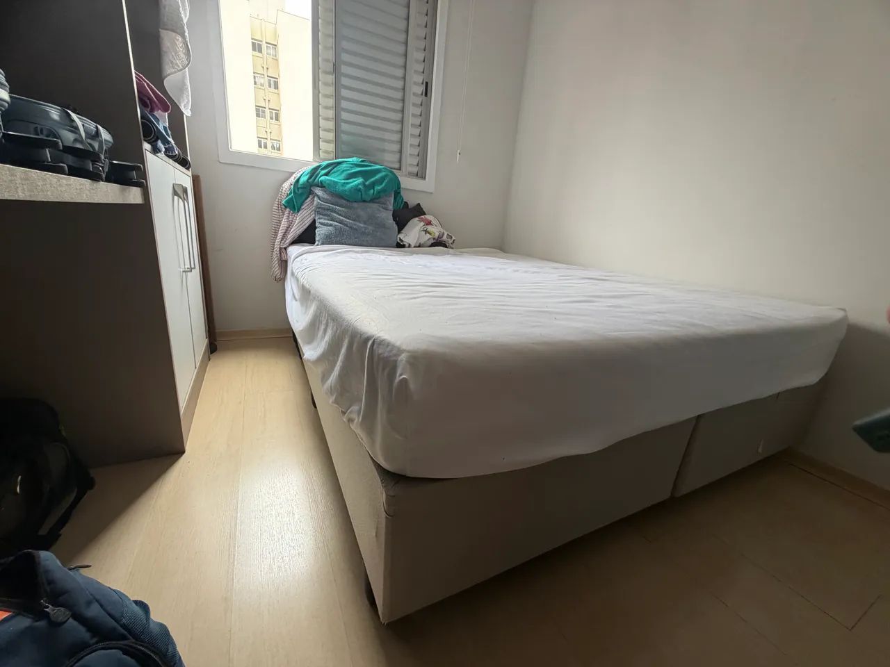 Cama box e colchão queen size  - Foto 3