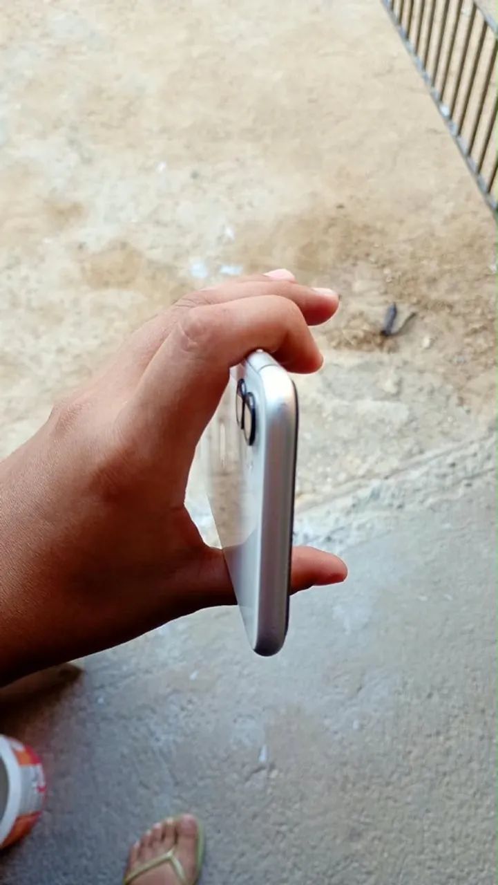 Troco iPhone 11 128gb super conservado 