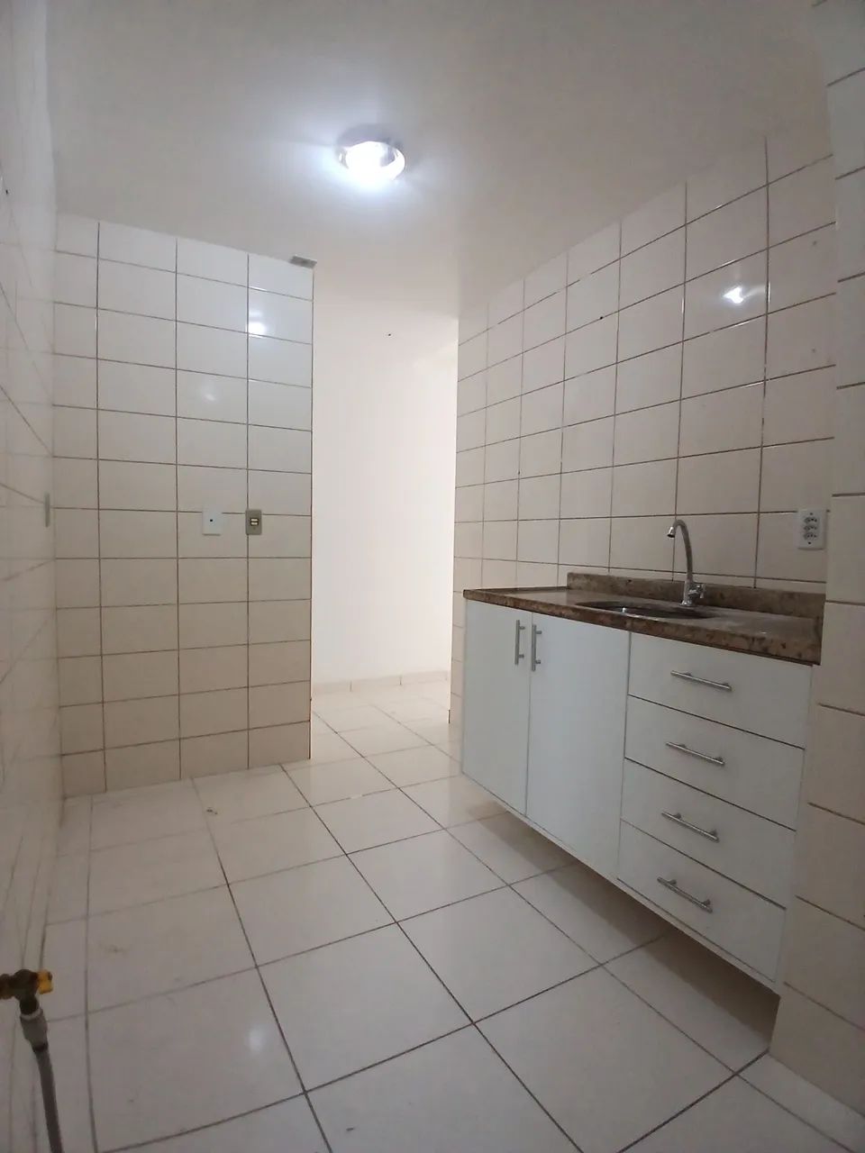Alugo Apartamento com Suíte  - Foto 2