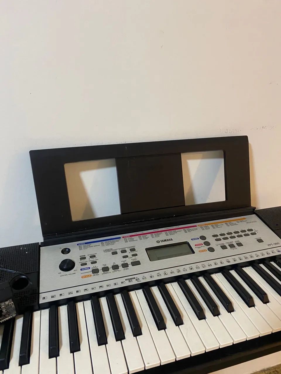 Teclado Yamaha YPT-260 - Foto 4
