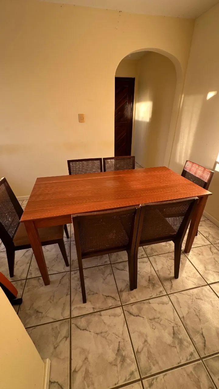 Mesa de madeira mdf com 6 cadeiras (160x80cm) - Foto 3