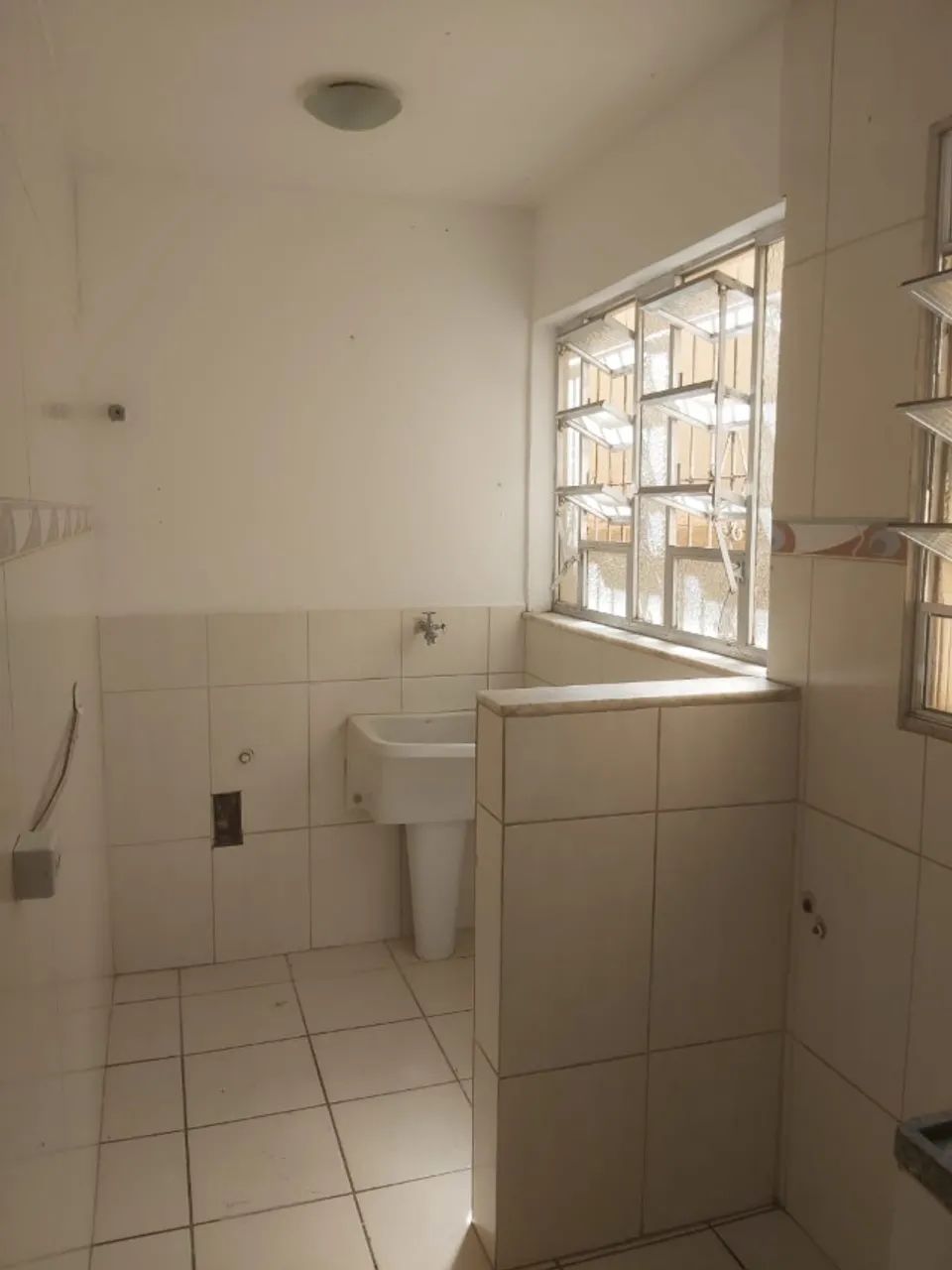 Apartamento no Centro com 2 quartos  para Locação  . - Foto 3