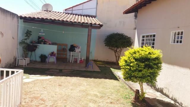 Casa Colonial! Excelente localização na rua 08 - Foto 7