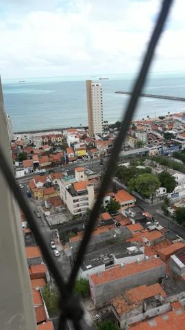 Apto praia de Iracema (Vendo/alugo)