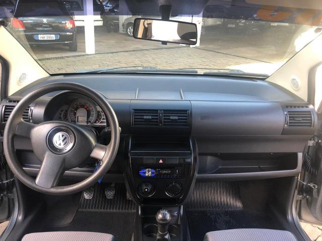 VW - Volkwagen - Fox 1.0 MI 8V Flex - Foto 2