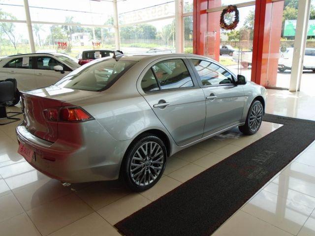 Lancer HL-T 2.0 16V 160cv Aut. - Foto 10