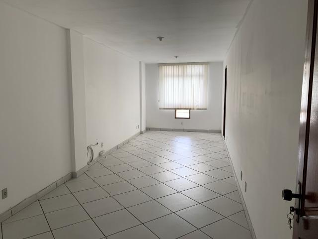 Sala Comercial - Centro/ Macaé (direto c/ o proprietário) - Foto 8