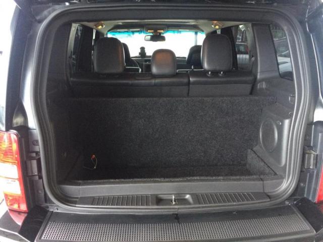 Cherokee Limited 3.7 4x4 V6 12V Aut. - Foto 13