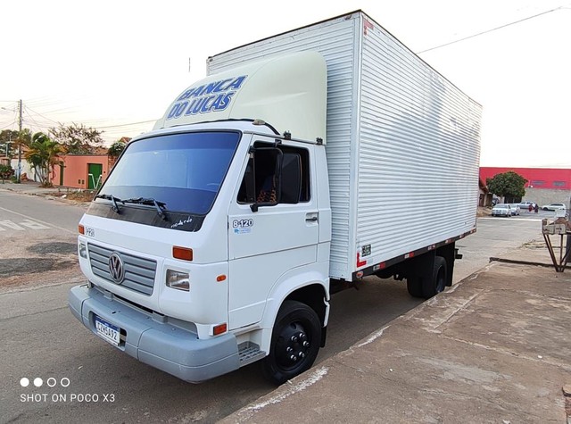 VW 8.120 2001 VOLKS 8120
