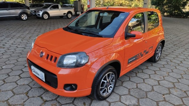 FIAT UNO SPORTING 1.4 4P