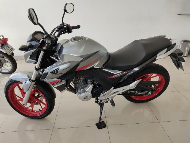 HONDA CB 250 F TWISTER 5.322 KM ! 2018 ! NOVÍSSIMA !