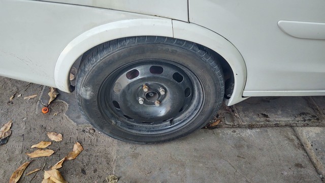 CORSA SEDAN MAXX