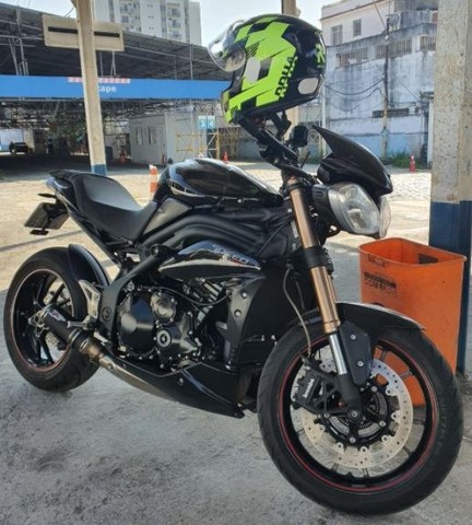 TRIUMPH SPEED TRIPLE 1050 PRETA, 2015/2015, 9.700KM RODADOS