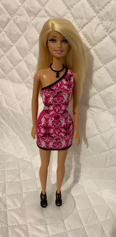 Roupa Para Boneca Barbie + 2 Sapatos Fashion Chic Luxo 06f