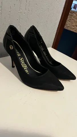 Scarpin preto hot sale carmen steffens