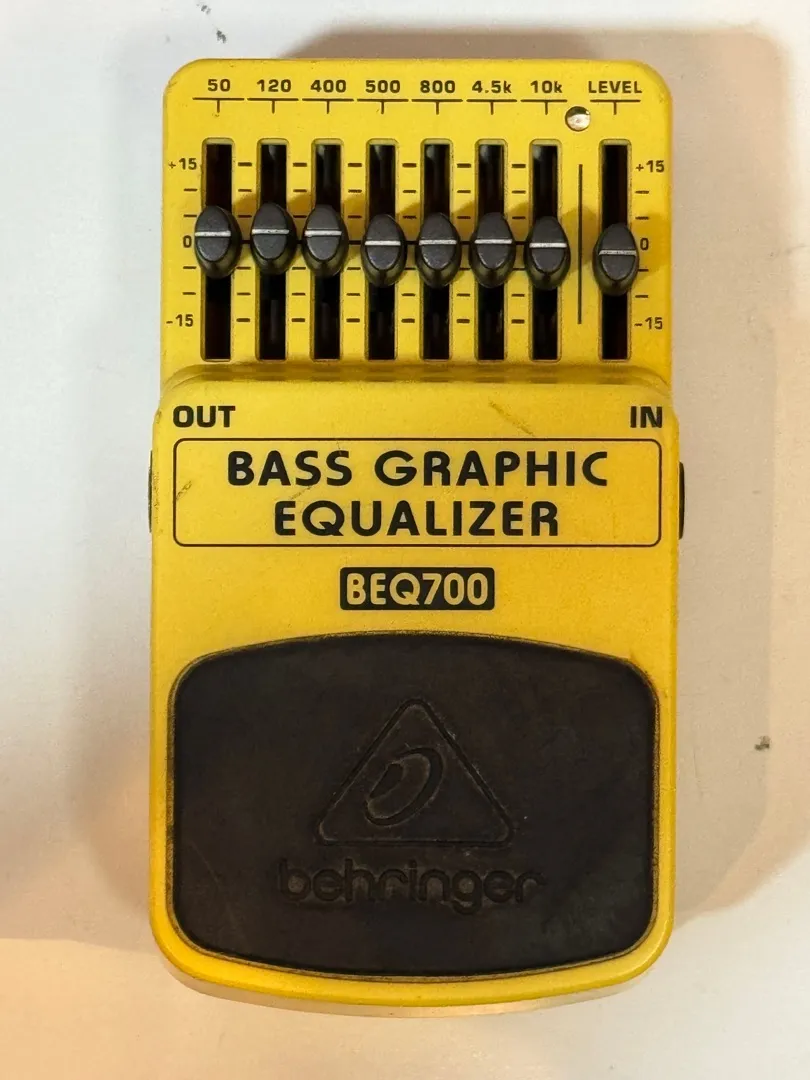 Equalizador Gráfico de Baixo Behringer BEQ700