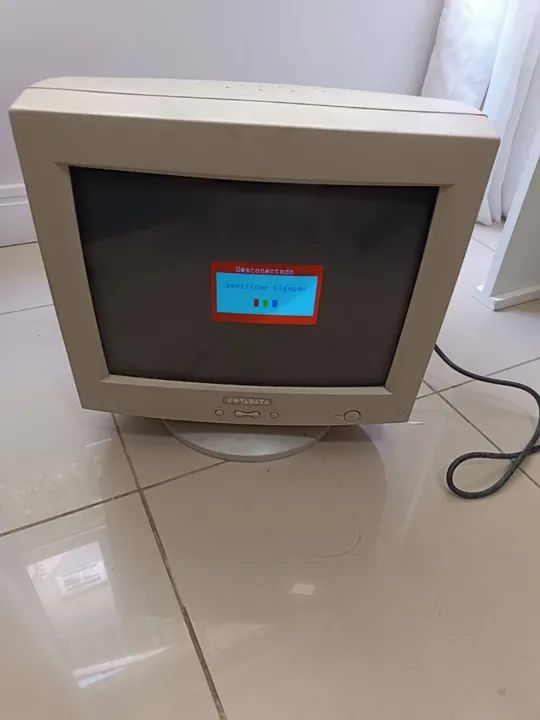 Desktop Celeron com XP 2000. A CPU não liga - Foto 5