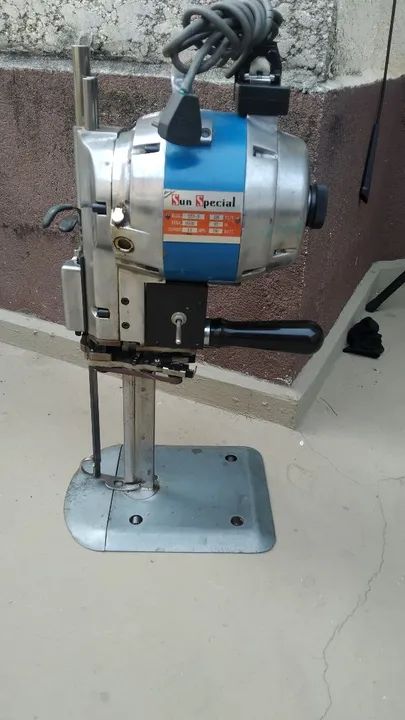 Máquina de Corte Roupas  Sun Special 8 polegadas