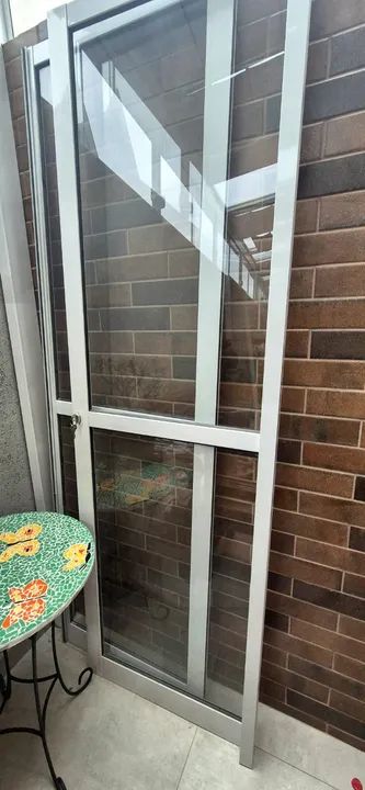 Porta de vidro 2 folhas de alumínio  - Foto 3