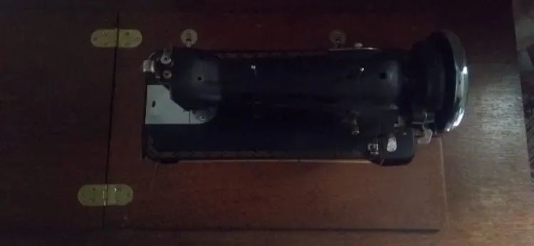 MAQUINA DE COSTURA * - Foto 3